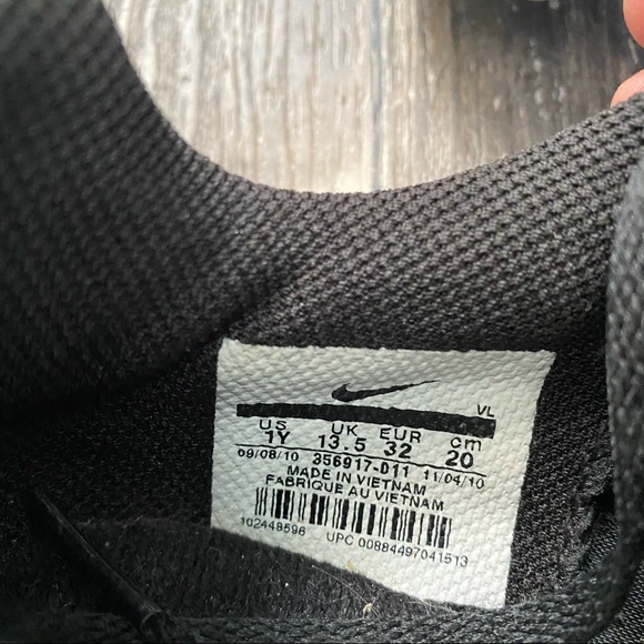 ❌SOLD❌ Nike soccer cleats size 1Y youth 20cm GUC - Picture 3 of 11